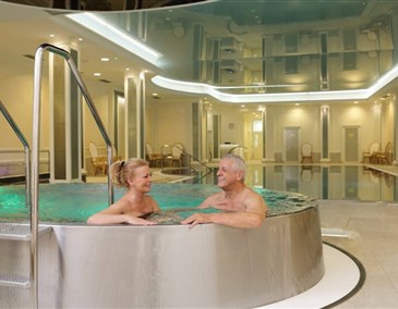 برنامج كبار السن - مدينة كارلوفي فاري